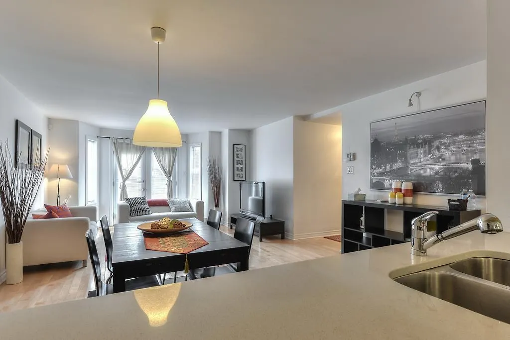 1535 Rue St Jacques Hotel Montreal 0*,  Canada